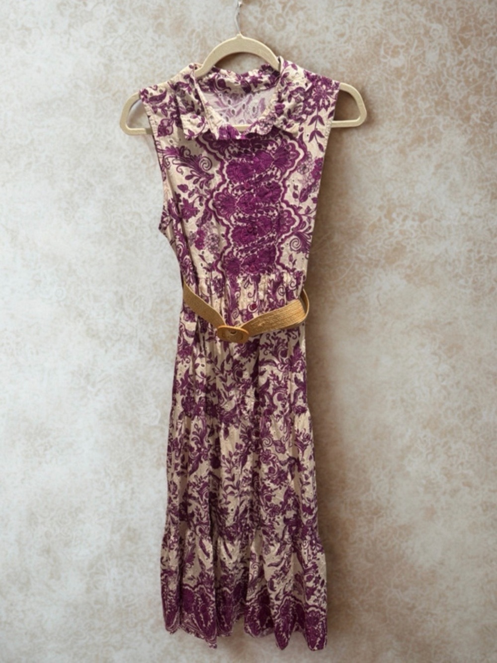 Pretty Sleeveless Cream and Purple Print Maxi Dress